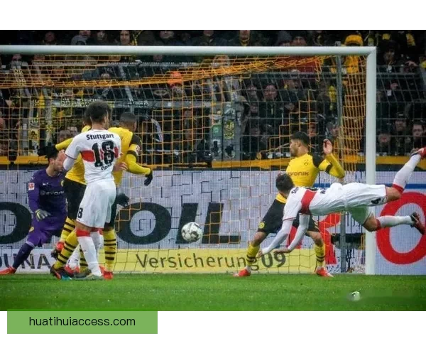 阿德耶米回应挑衅：我通常不与球迷对抗，但斯图加特曾在主场做过类似举动